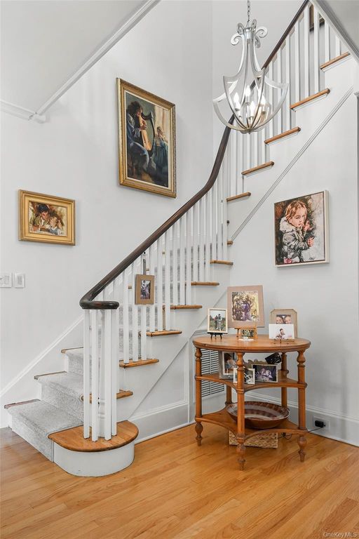 26 Linden Avenue, Larchmont, NY 10538 — photo 4