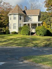 215 Sherman Avenue, Hamden, CT 06518