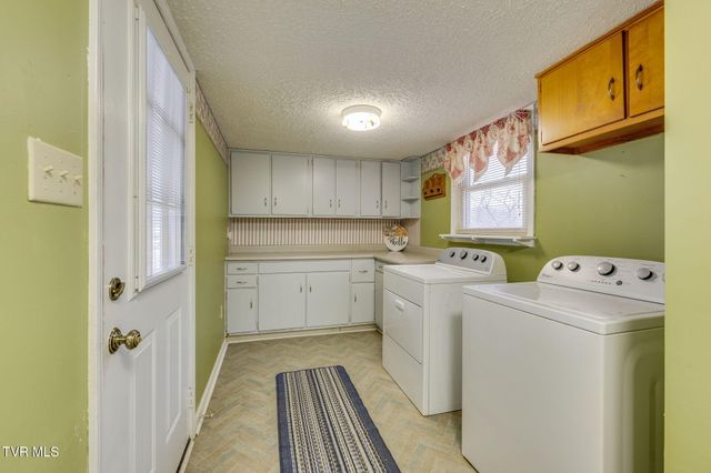 165 Astor Dr Drive, Gate City, VA 24251