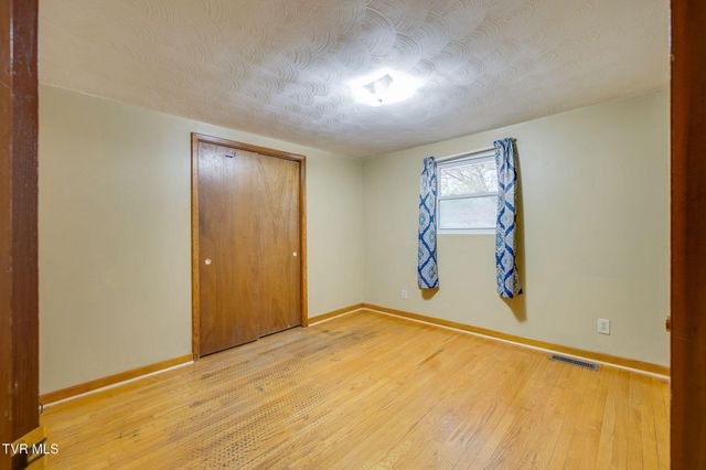 165 Astor Dr Drive, Gate City, VA 24251