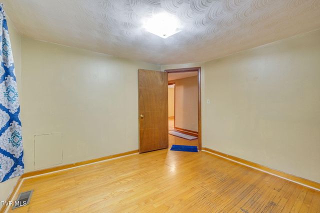 165 Astor Dr Drive, Gate City, VA 24251