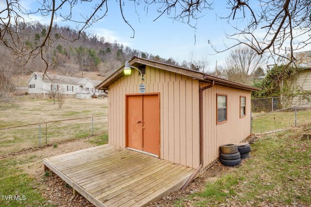 165 Astor Dr Drive, Gate City, VA 24251