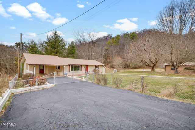 165 Astor Dr Drive, Gate City, VA 24251