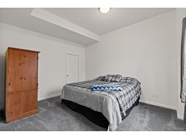 21965 E Irish Dr, Aurora, CO 80016