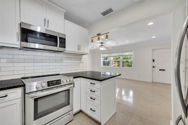 6318 30TH STREET S, St Petersburg, FL 33712