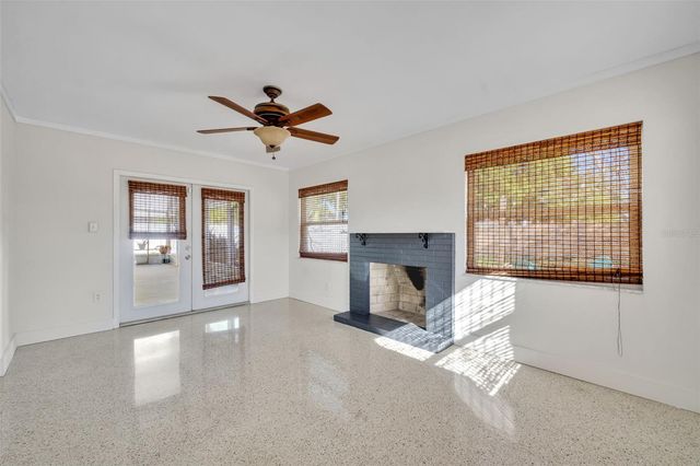 6318 30TH STREET S, St Petersburg, FL 33712