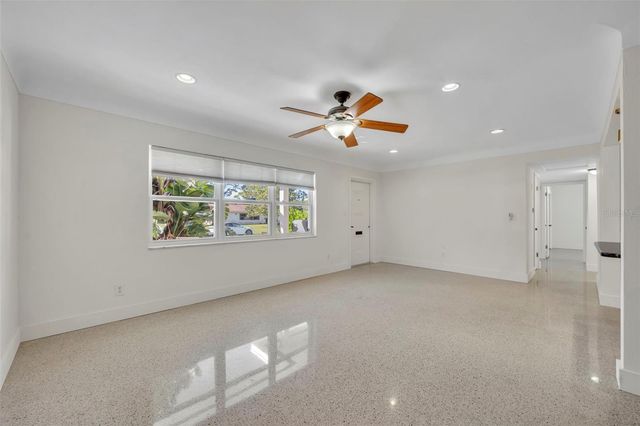 6318 30TH STREET S, St Petersburg, FL 33712