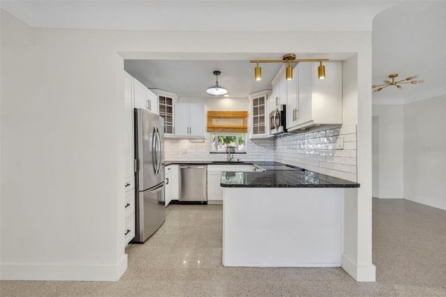 6318 30TH STREET S, St Petersburg, FL 33712