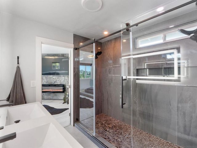 1051 Worthington, San Diego, CA 92114