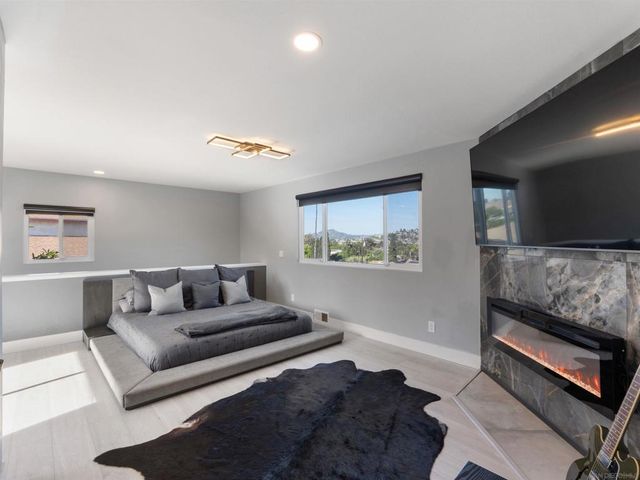 1051 Worthington, San Diego, CA 92114