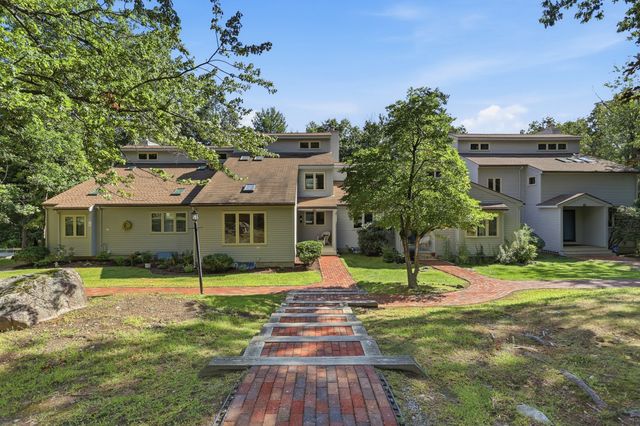 79 Parkhurst Drive 79, Westford, MA 01886