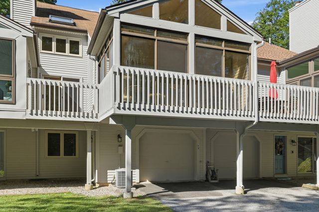 79 Parkhurst Drive 79, Westford, MA 01886
