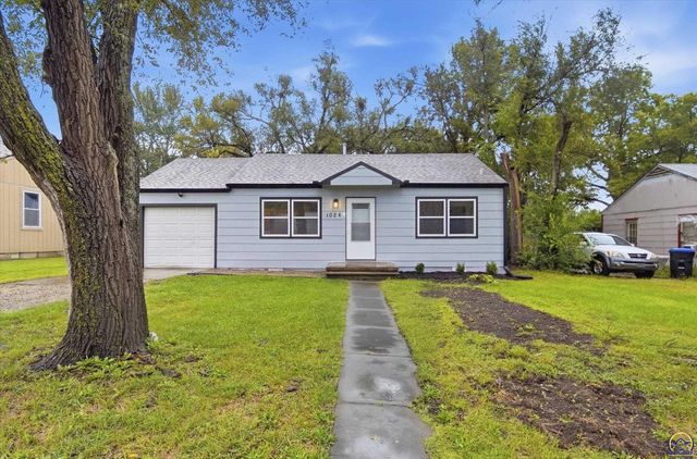 1024 SE 33rd TER, Topeka, KS 66605