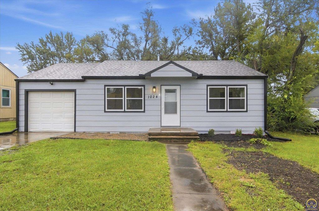1024 SE 33rd TER, Topeka, KS 66605