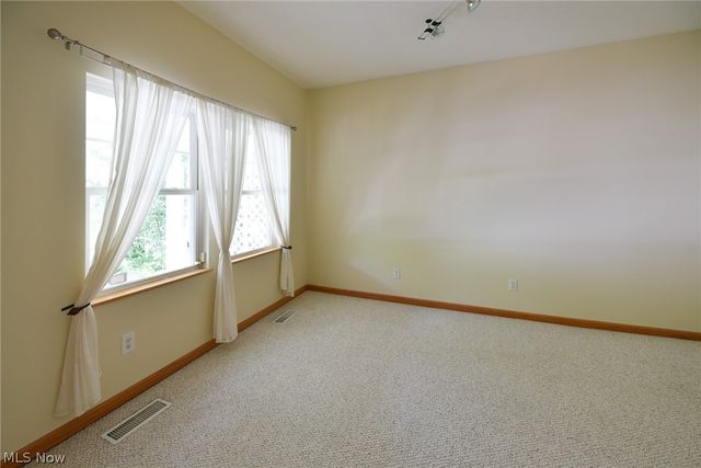 3108 Vermont Place, Green, OH 44312