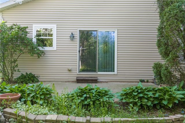 3108 Vermont Place, Green, OH 44312