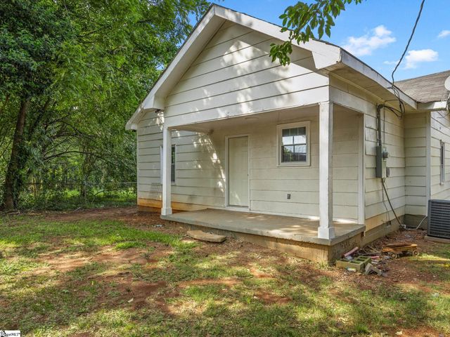 7729 Bradley Street, Spartanburg, SC 29303