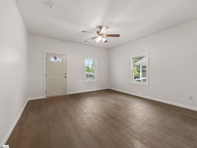 7729 Bradley Street, Spartanburg, SC 29303