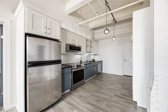 905 3rd Street SE 406, Cedar Rapids, IA 52401