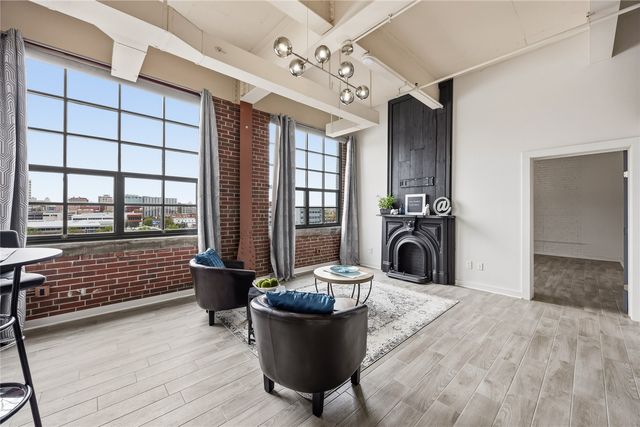 905 3rd Street SE 406, Cedar Rapids, IA 52401