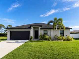 1117 SW 22nd TER, Cape Coral, FL 33991
