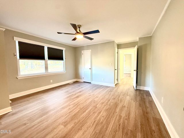 325 Courtland Terrace, Burlington, NC 27217