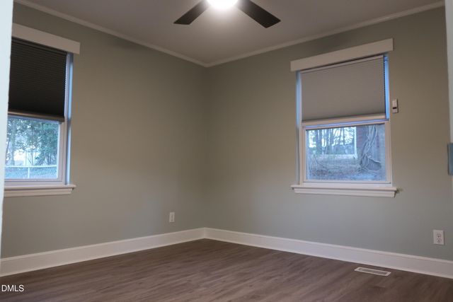 325 Courtland Terrace, Burlington, NC 27217