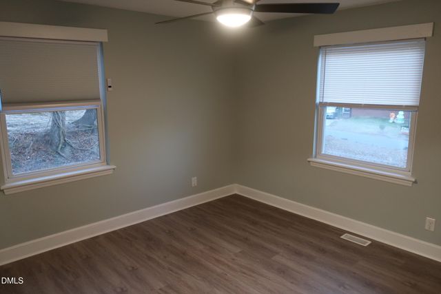 325 Courtland Terrace, Burlington, NC 27217