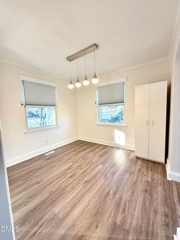 325 Courtland Terrace, Burlington, NC 27217