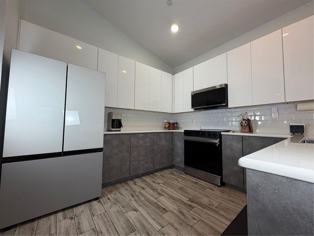 9305 GREEN DRAGON STREET, Orlando, FL 32827