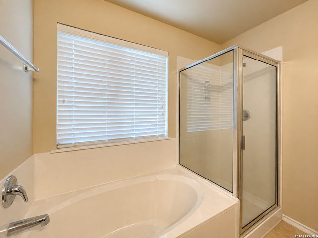 3961 Whisper Field, Schertz, TX 78108
