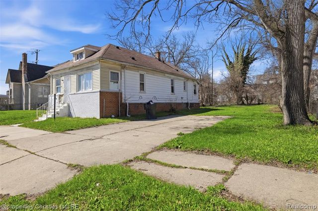 17139 Mackay Street, Detroit, MI 48212