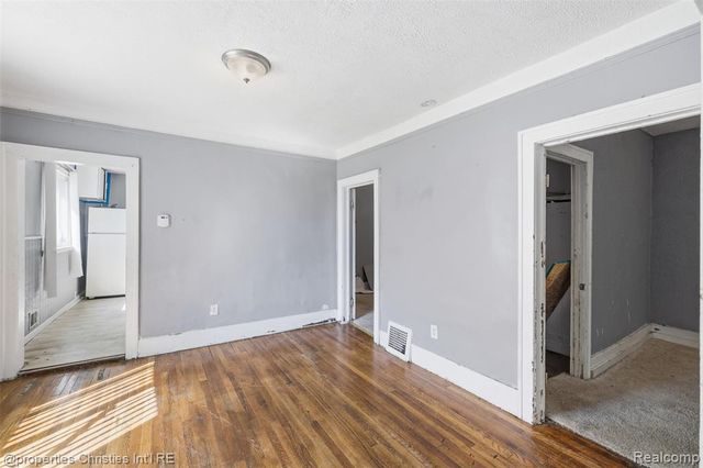 17139 Mackay Street, Detroit, MI 48212