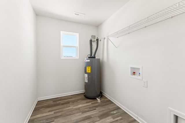 345 Hillside Drive, Pleasant Hill, IA 50327