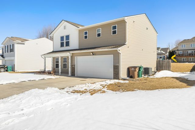 345 Hillside Drive, Pleasant Hill, IA 50327