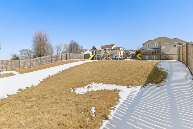 345 Hillside Drive, Pleasant Hill, IA 50327