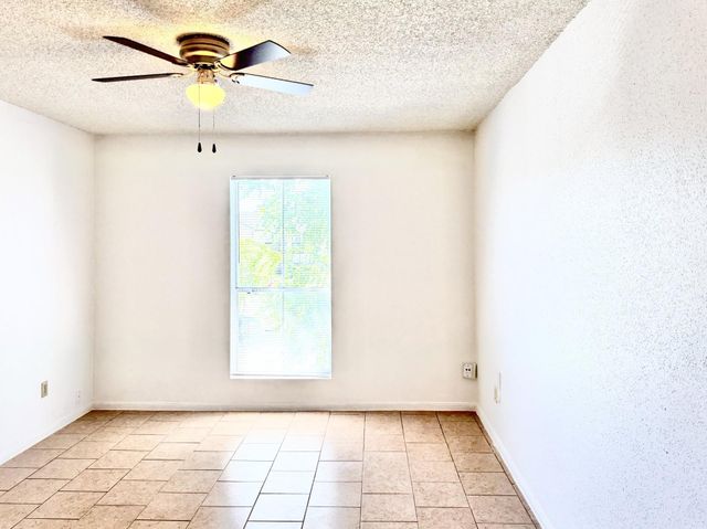 1516 Bay Area Blvd Boulevard U2, Houston, TX 77058