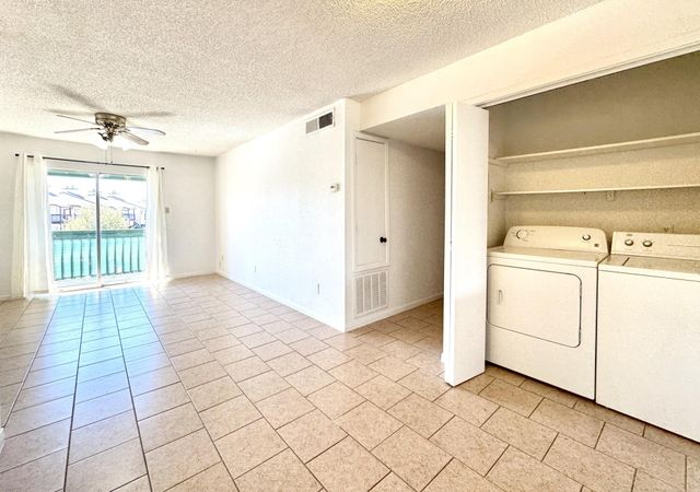 1516 Bay Area Blvd Boulevard U2, Houston, TX 77058