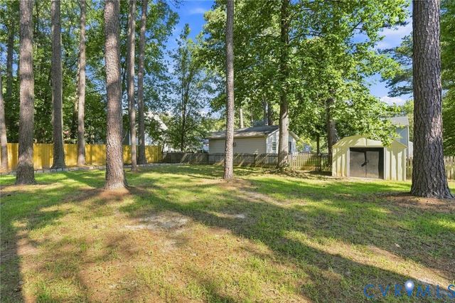 9330 Ravensworth Ct, Hanover, VA 23116