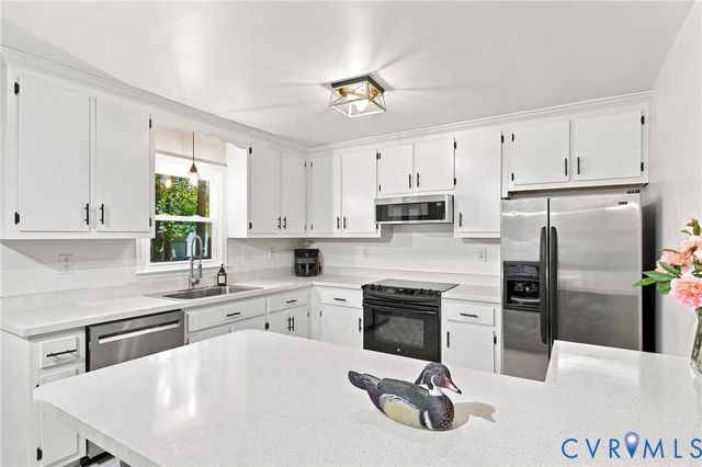 9330 Ravensworth Ct, Hanover, VA 23116