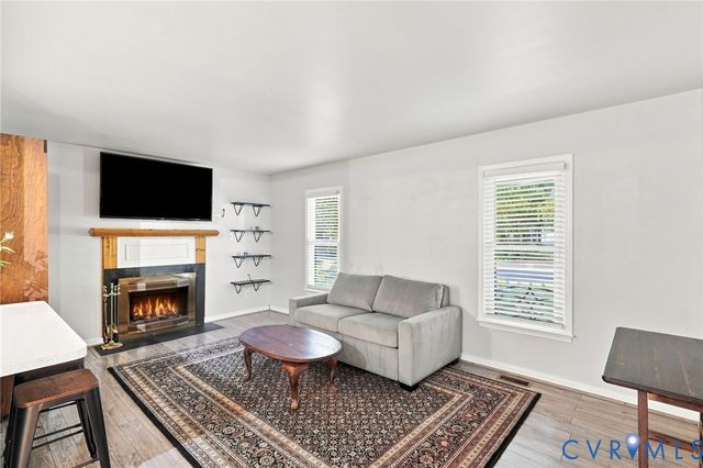 9330 Ravensworth Ct, Hanover, VA 23116