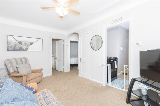 1233 Summit Drive, Mayfield Heights, OH 44124