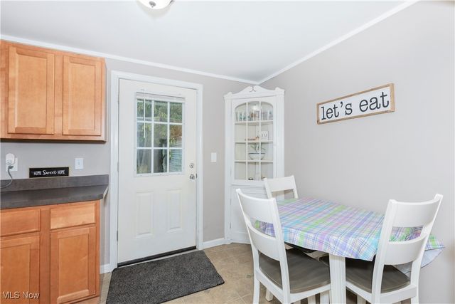 1233 Summit Drive, Mayfield Heights, OH 44124