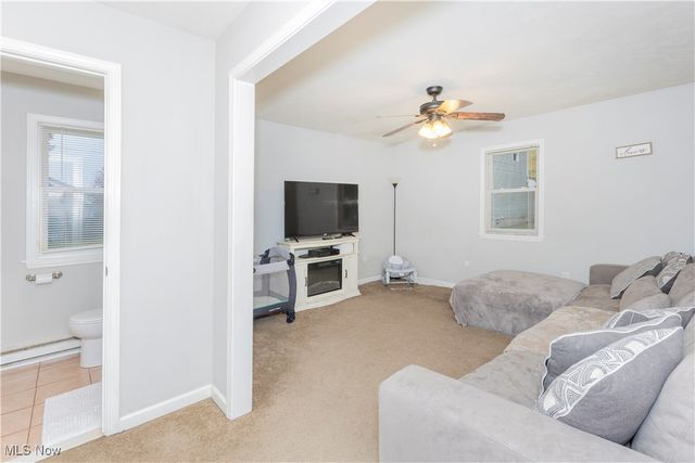 1233 Summit Drive, Mayfield Heights, OH 44124