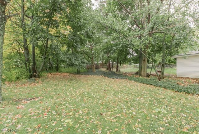 1233 Summit Drive, Mayfield Heights, OH 44124