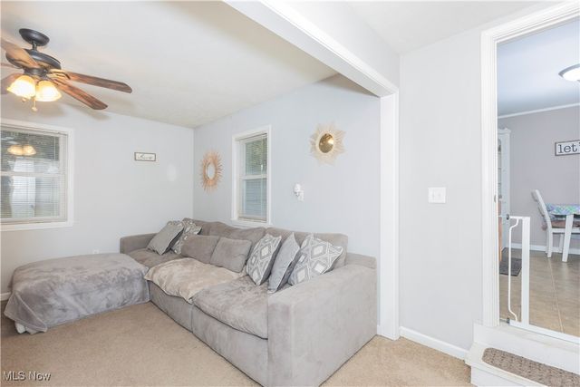 1233 Summit Drive, Mayfield Heights, OH 44124