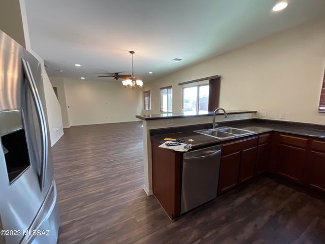 4826 W Country Sky Drive, Tucson, AZ 85742