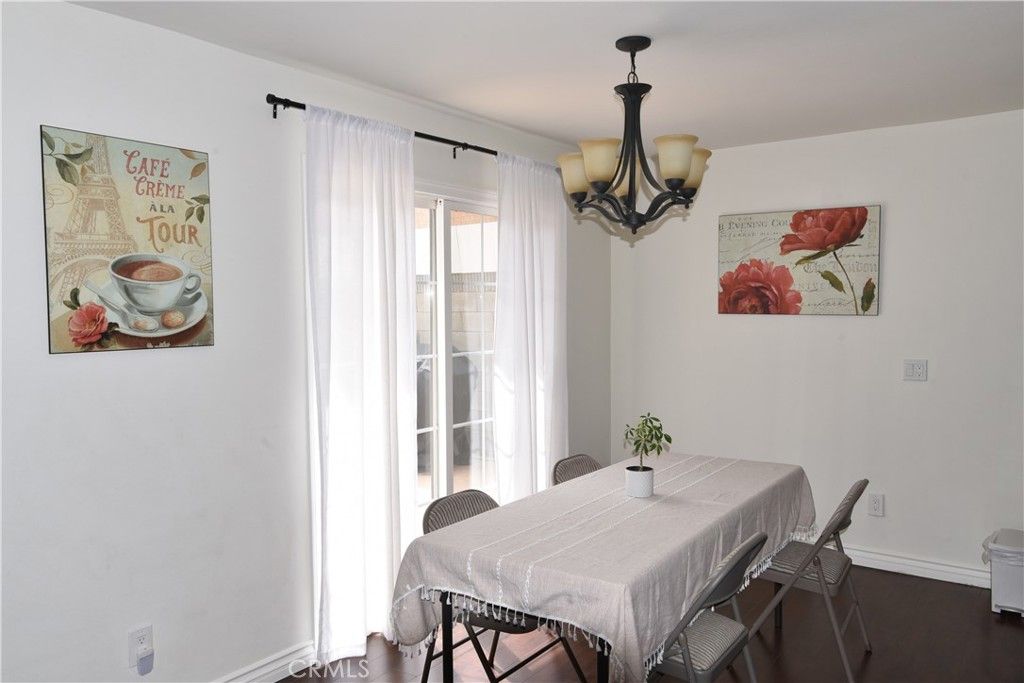 24224 Victory, Woodland Hills, CA 91367 — photo 5