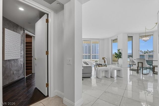 2877 Paradise Road 1505, Las Vegas, NV 89109