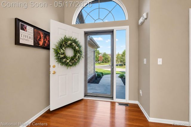 1601 Nottingham Court, Commerce Charter Township, MI 48390